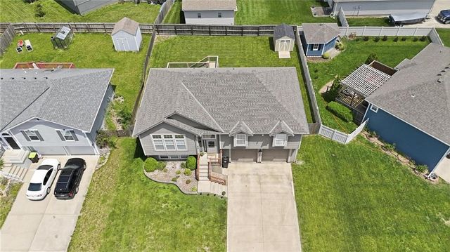 612 NW Whitney Drive, Grain Valley, MO 64029