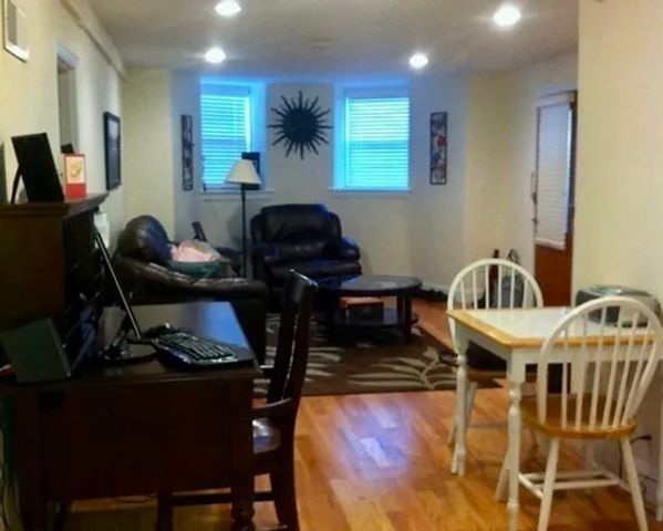 1897 Beacon B1, Brookline, MA 02445