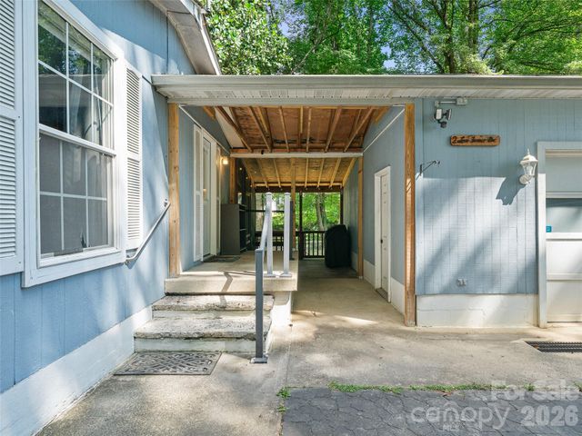 2 Lost Forest Drive, Candler, NC 28715