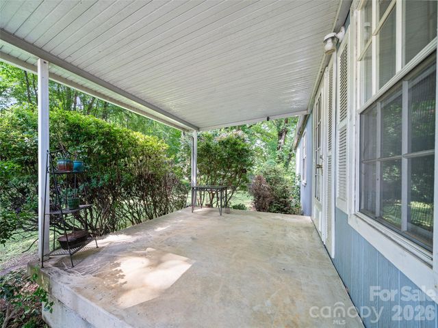 2 Lost Forest Drive, Candler, NC 28715