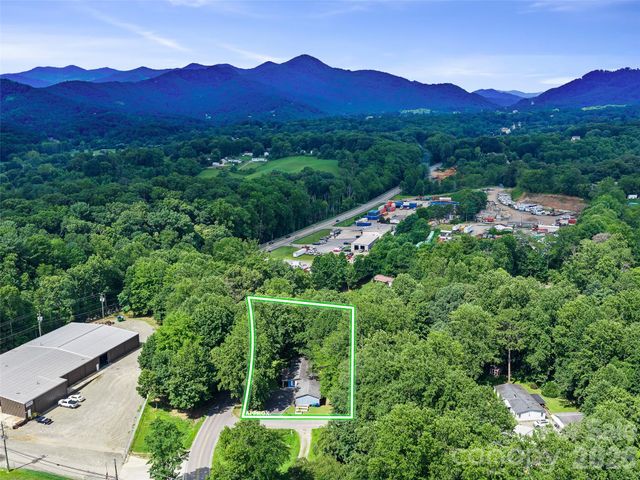 2 Lost Forest Drive, Candler, NC 28715