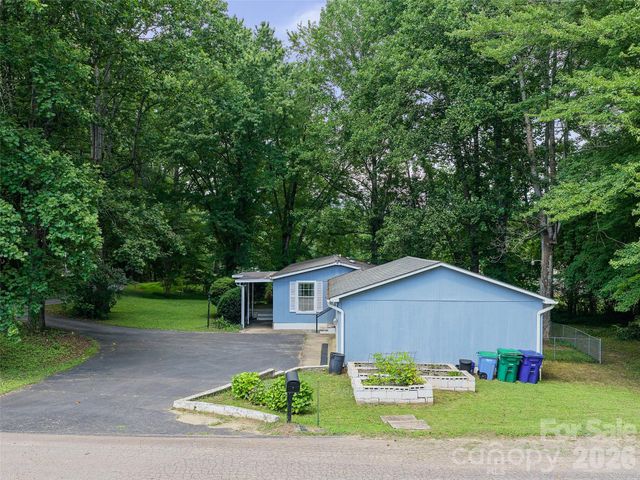 2 Lost Forest Drive, Candler, NC 28715