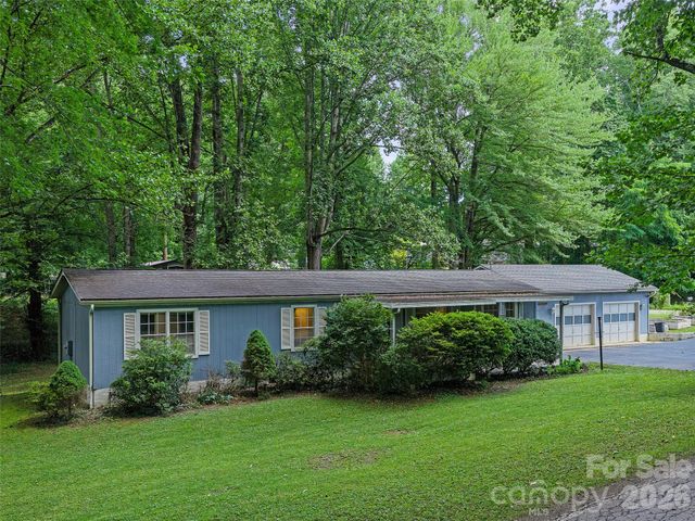 2 Lost Forest Drive, Candler, NC 28715