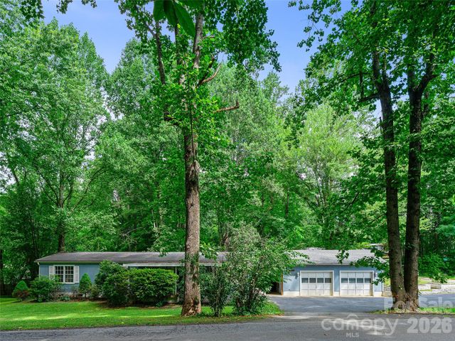 2 Lost Forest Drive, Candler, NC 28715