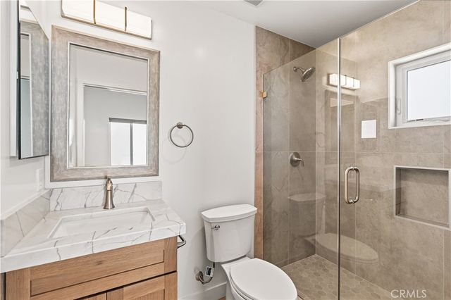215 Oceanside Blvd 4, Oceanside, CA 92054
