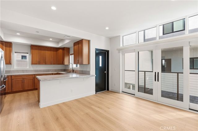 215 Oceanside Blvd 4, Oceanside, CA 92054