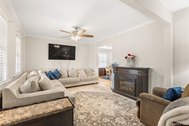 54 Christmas Street, North Babylon, NY 11703