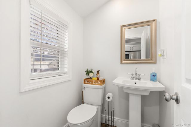 54 Christmas Street, North Babylon, NY 11703