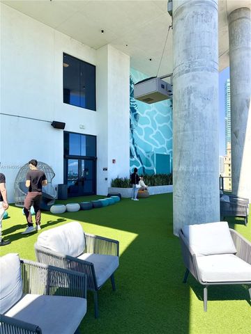 398 NE 5th St 2114, Miami, FL 33132