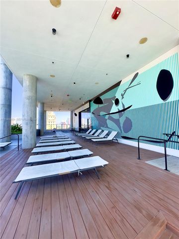 398 NE 5th St 2114, Miami, FL 33132