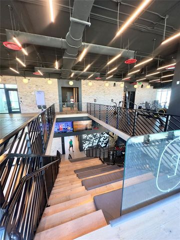 398 NE 5th St 2114, Miami, FL 33132