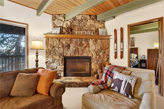 26633 Thunderbird, Lake Arrowhead, CA 92352