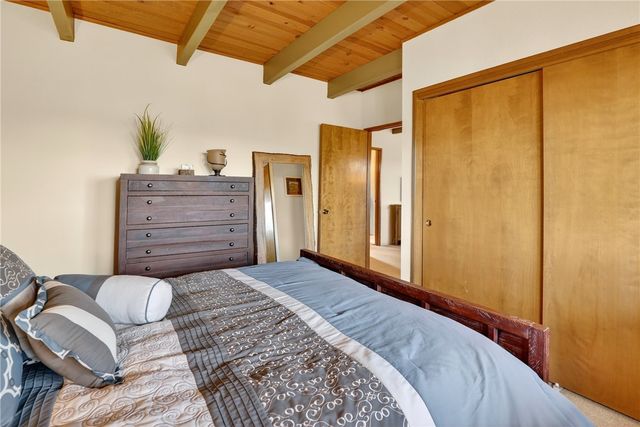 26633 Thunderbird, Lake Arrowhead, CA 92352