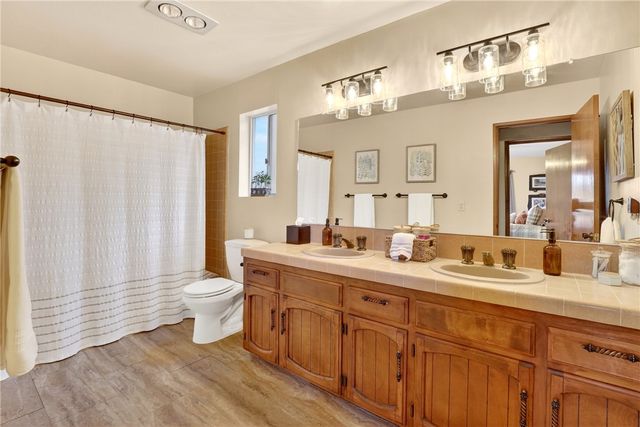 26633 Thunderbird, Lake Arrowhead, CA 92352