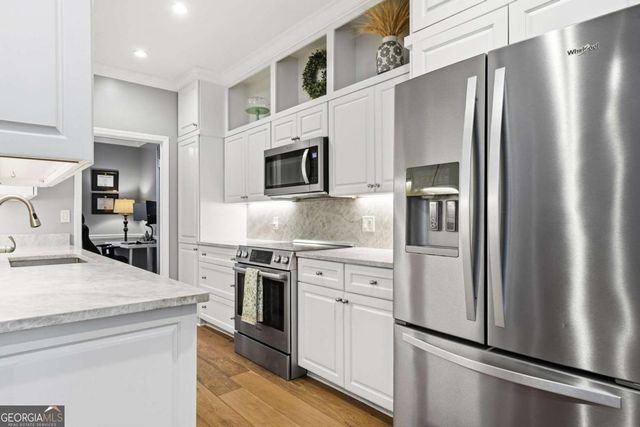 47 Willow Glen, Atlanta, GA 30342