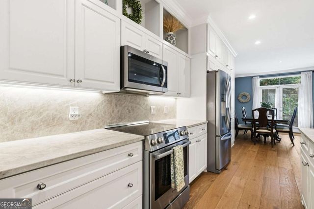 47 Willow Glen, Atlanta, GA 30342