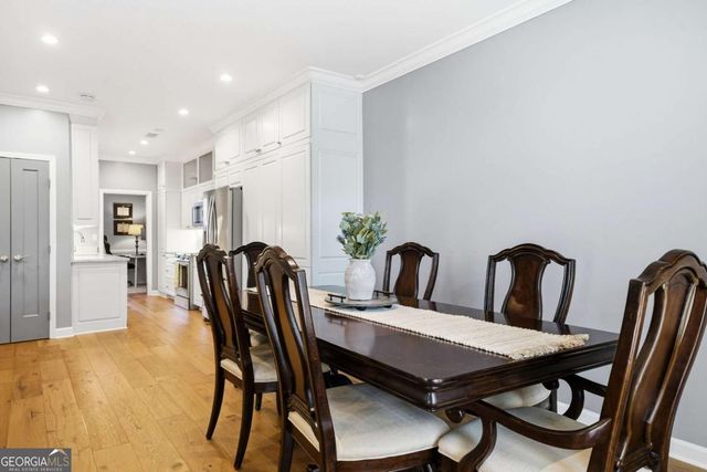 47 Willow Glen, Atlanta, GA 30342