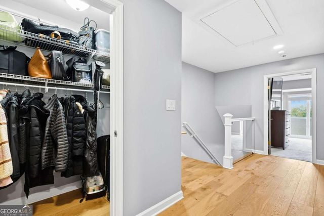 47 Willow Glen, Atlanta, GA 30342