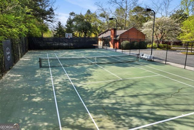 47 Willow Glen, Atlanta, GA 30342