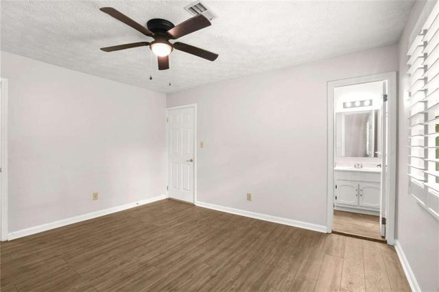 6988 Tan Bark Court, Riverdale, GA 30296