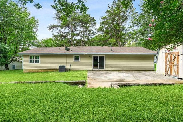 6988 Tan Bark Court, Riverdale, GA 30296