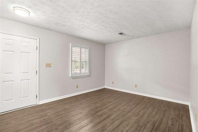 6988 Tan Bark Court, Riverdale, GA 30296