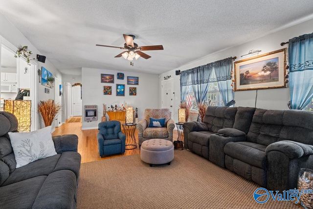 1404 Patterson Street, Guntersville, AL 35976
