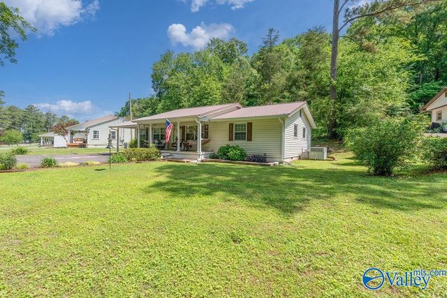 1404 Patterson Street, Guntersville, AL 35976