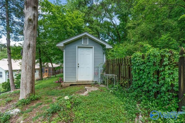 1404 Patterson Street, Guntersville, AL 35976
