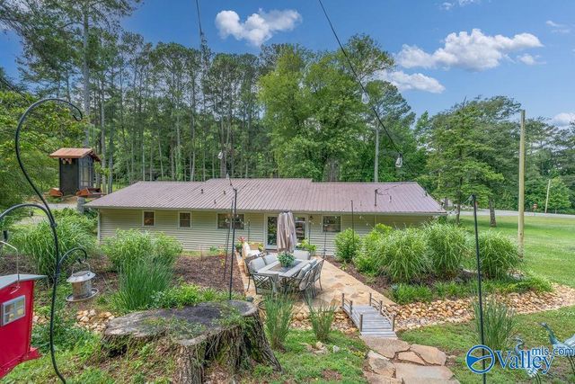 1404 Patterson Street, Guntersville, AL 35976
