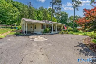 1404 Patterson Street, Guntersville, AL 35976
