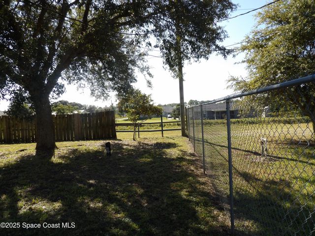 1348 Sandusky Street SE, Palm Bay, FL 32909