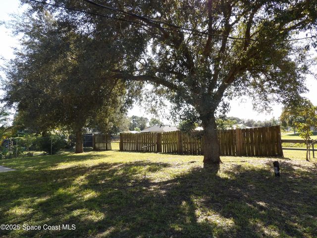 1348 Sandusky Street SE, Palm Bay, FL 32909