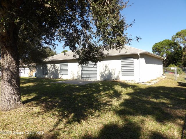 1348 Sandusky Street SE, Palm Bay, FL 32909