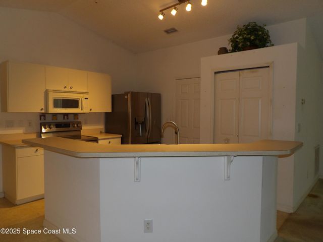 1348 Sandusky Street SE, Palm Bay, FL 32909