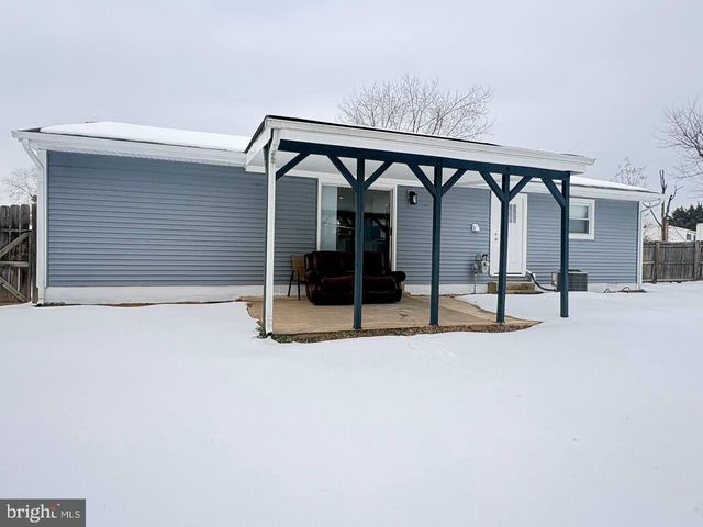 13223 HAWTHORN LN, Woodbridge, VA 22193