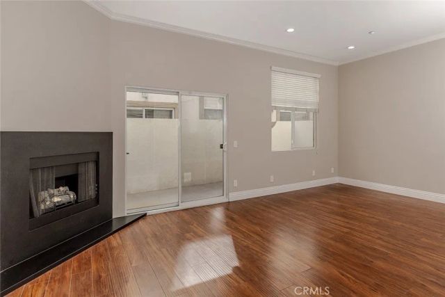 2345 Montrose Avenue 8, Montrose, CA 91020