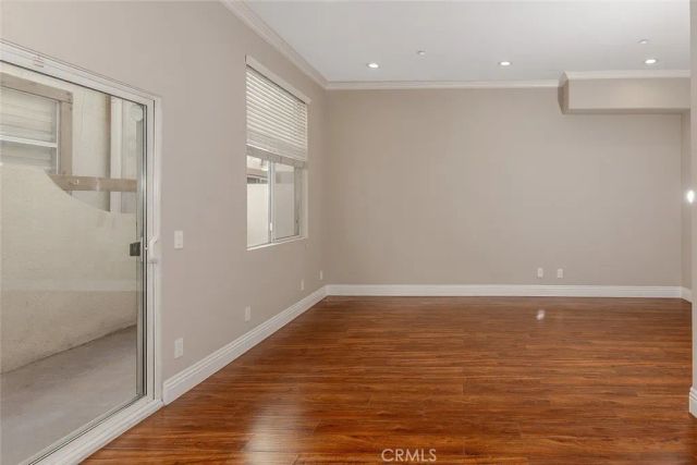 2345 Montrose Avenue 8, Montrose, CA 91020