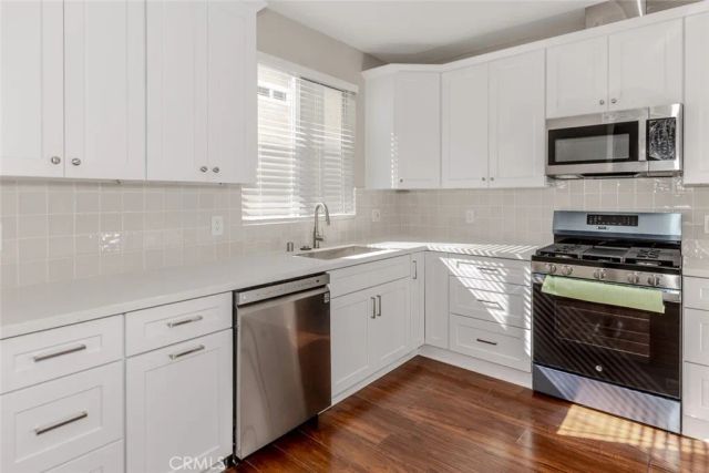 2345 Montrose Avenue 8, Montrose, CA 91020