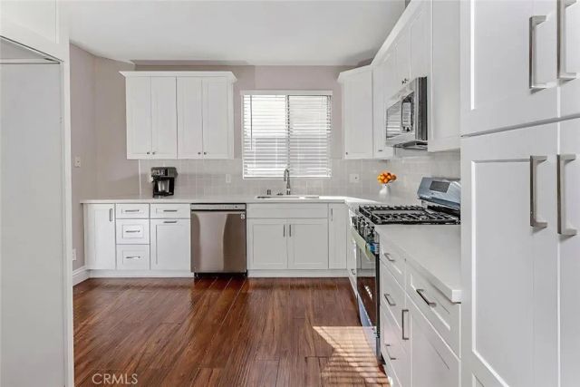 2345 Montrose Avenue 8, Montrose, CA 91020