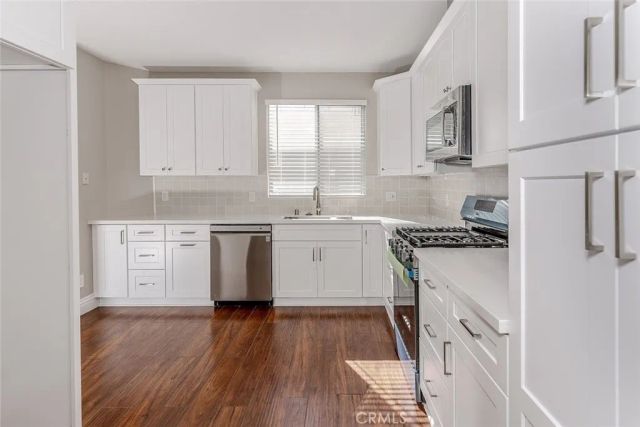 2345 Montrose Avenue 8, Montrose, CA 91020