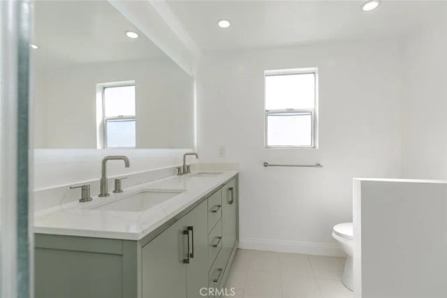 2345 Montrose Avenue 8, Montrose, CA 91020