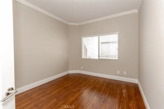 2345 Montrose Avenue 8, Montrose, CA 91020