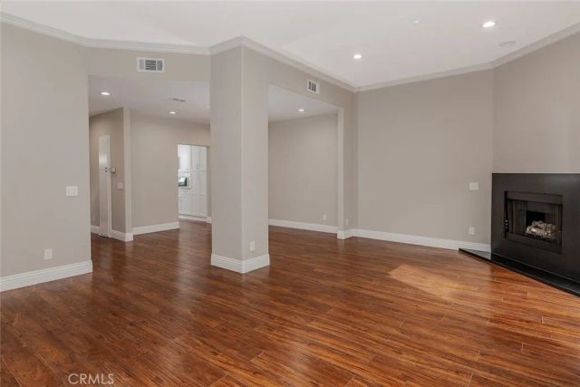 2345 Montrose Avenue 8, Montrose, CA 91020