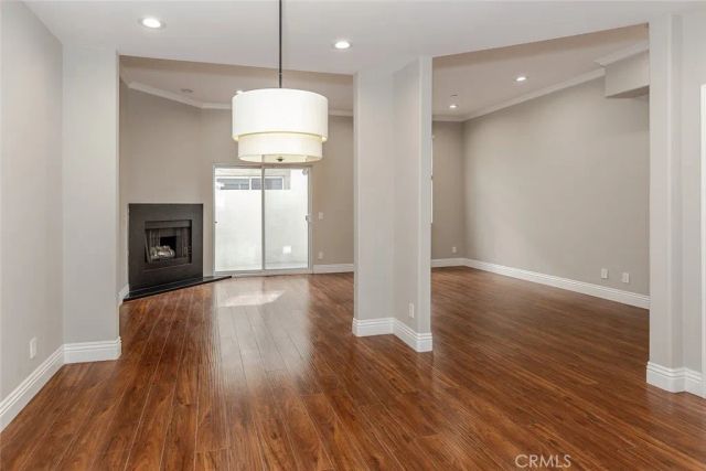 2345 Montrose Avenue 8, Montrose, CA 91020