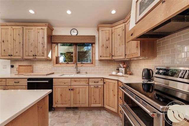 3065 Gregory DRIVE W, Billings, MT 59102