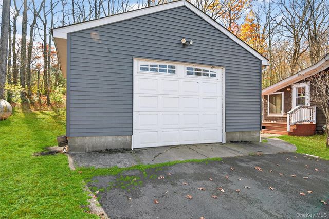 29 Laurel Lane, Huguenot, NY 12746