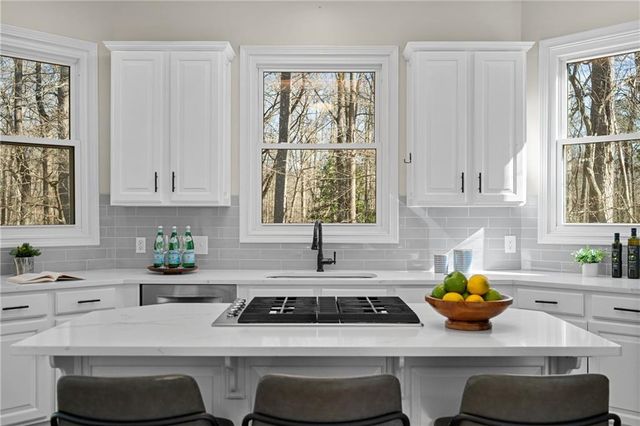 1660 Carlson SW Lane, Marietta, GA 30064