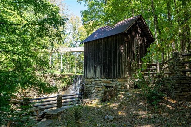 1660 Carlson SW Lane, Marietta, GA 30064