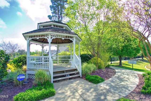 112 Natchez Court, Cary, NC 27519